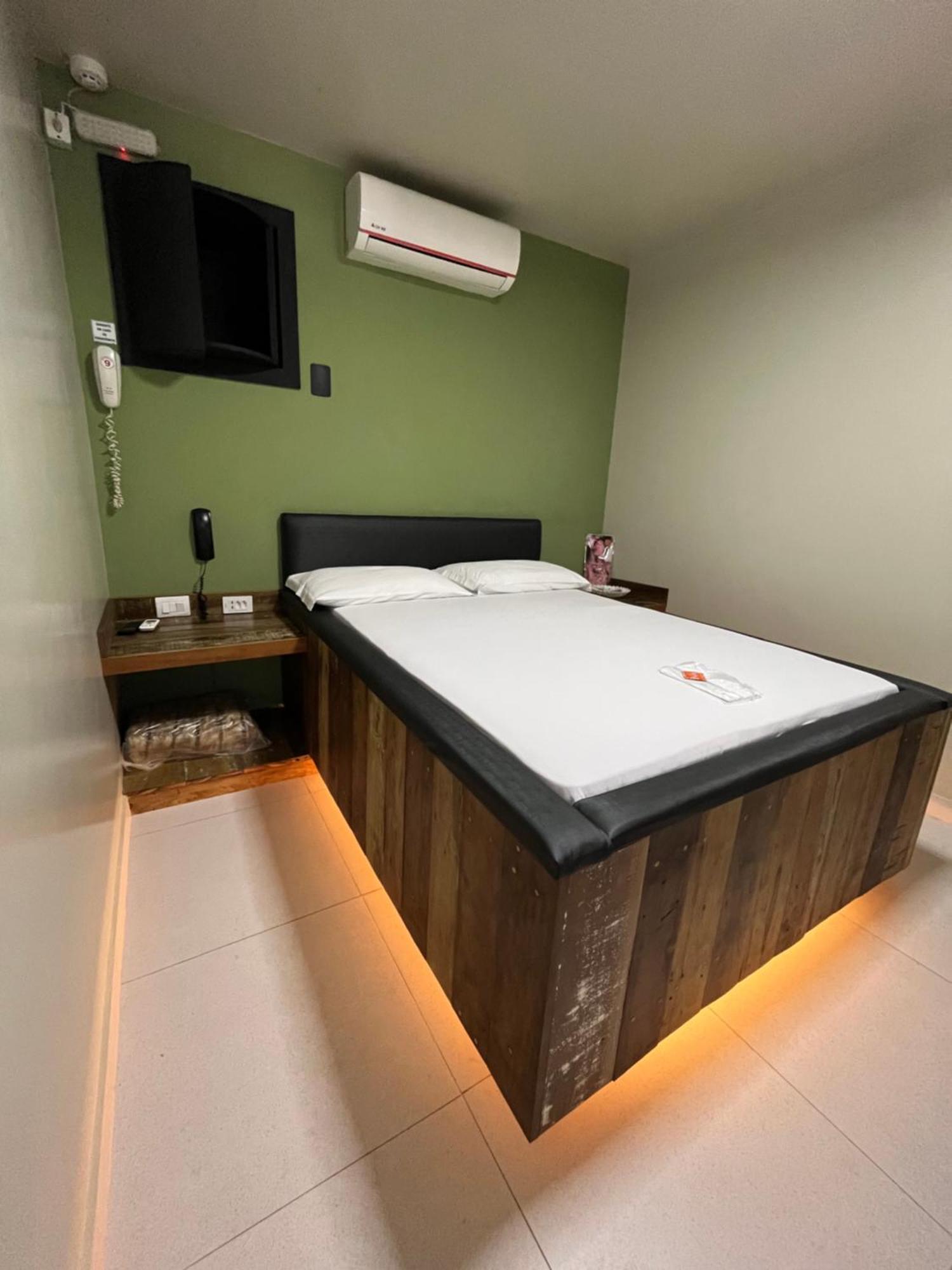 Lemonte Motel Бруски Екстер'єр фото